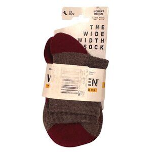 Darn Tough Women’s Medium Wide Width 1/4 Sock 7.5-9.5 Wool Taupe